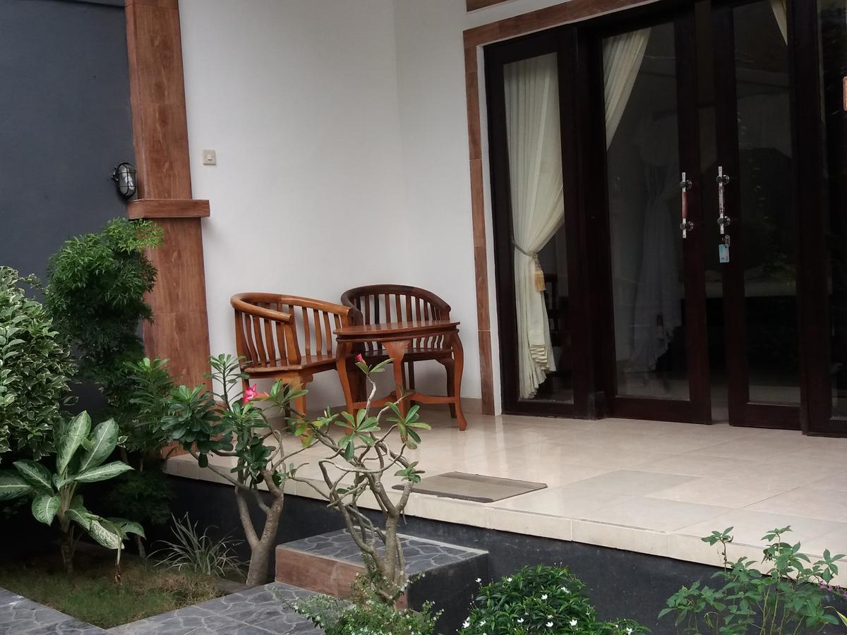 Warung Jemeluk & Home Stay アメッド エクステリア 写真